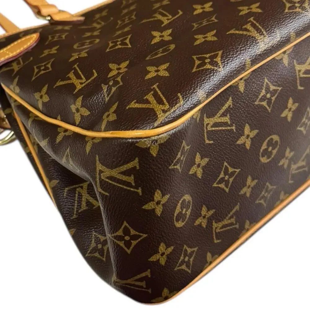 LOUIS VUITTON Brown Monogram Canvas Shoulder Bag